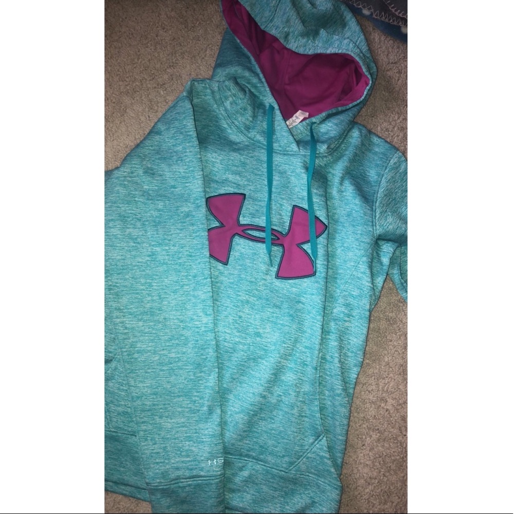 Under Armor Sweatshirt